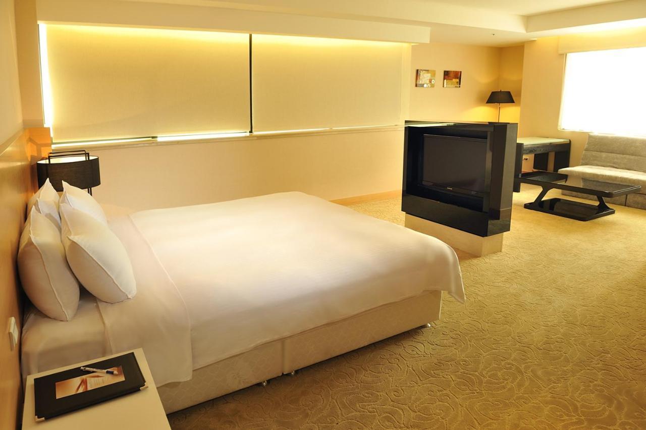 Asia Emperor Hotel 台南 エクステリア 写真