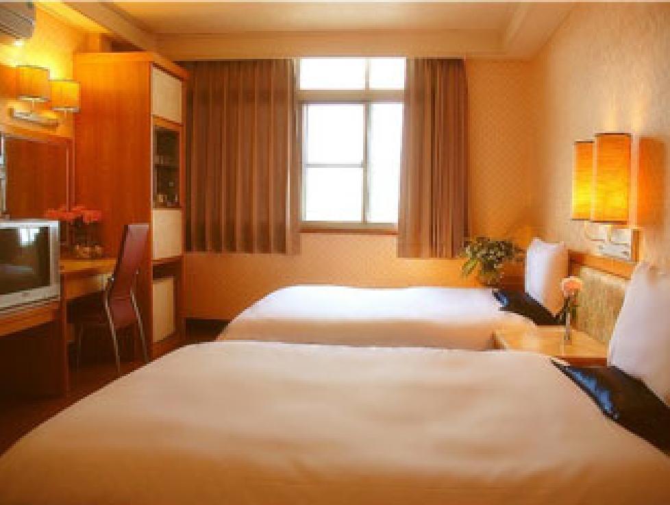 Asia Emperor Hotel 台南 エクステリア 写真